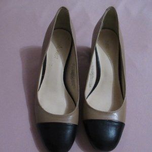 Nine west heels barely used